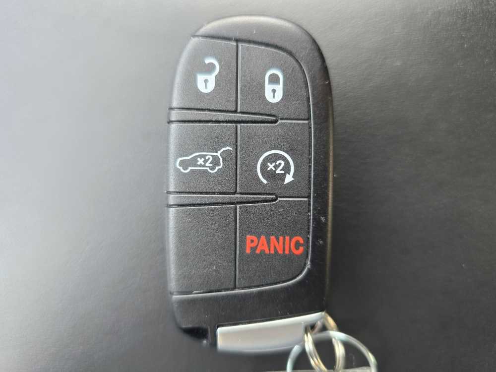 Used 2025 Dodge Durango R/T image 22