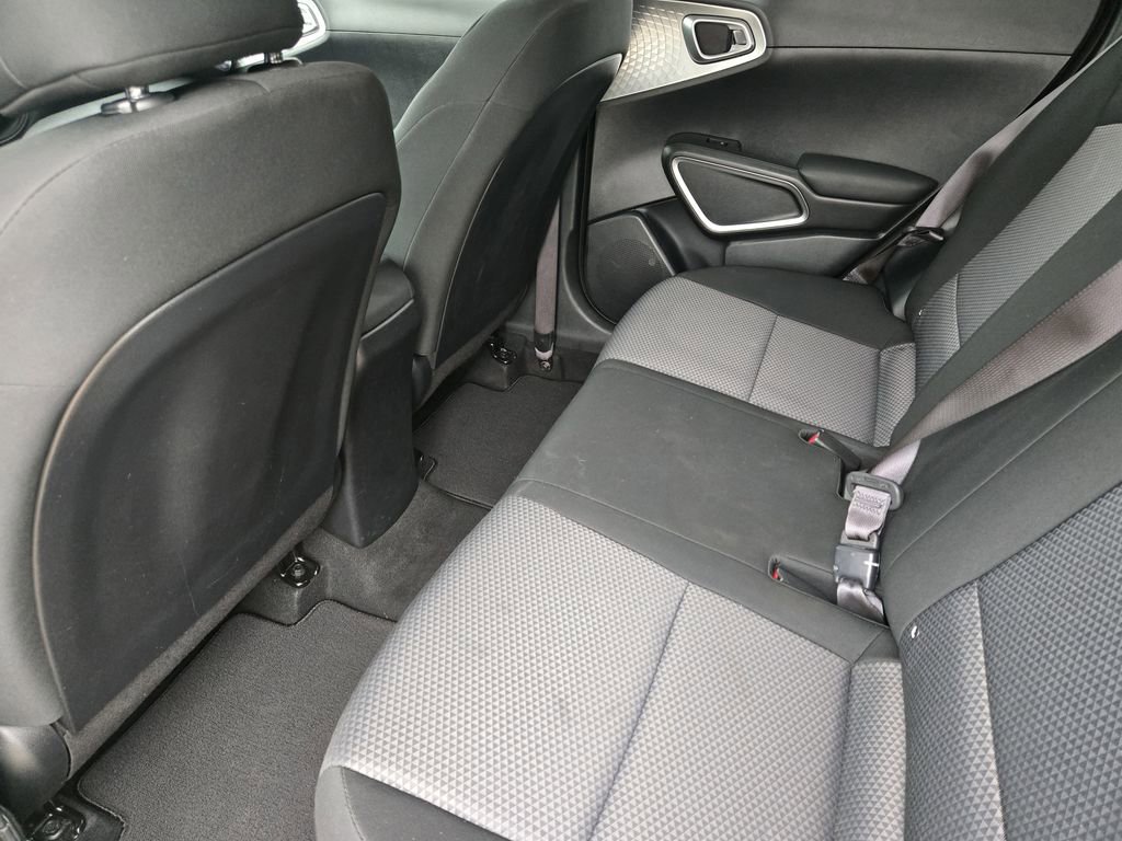 Certified 2023 Kia Soul LX w/ LX Technology Package FWD image 29