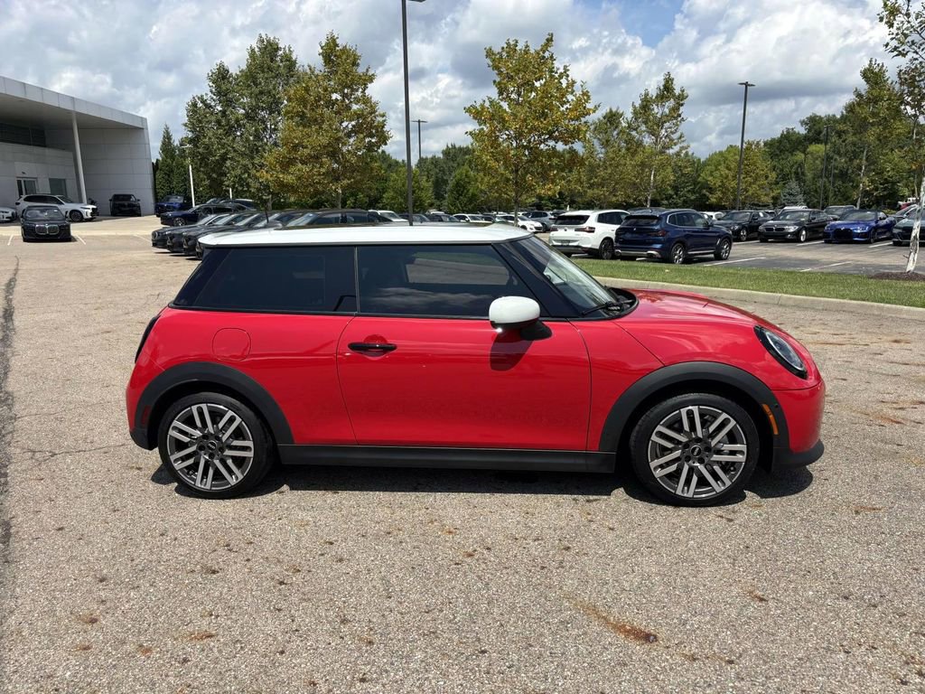 Certified 2025 MINI Cooper S image 8