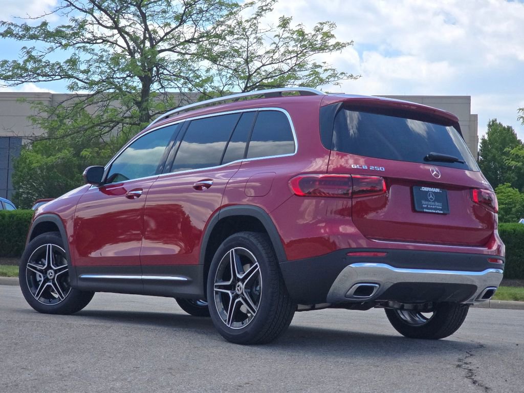 New 2026 Mercedes-Benz GLB 250 4MATIC image 14