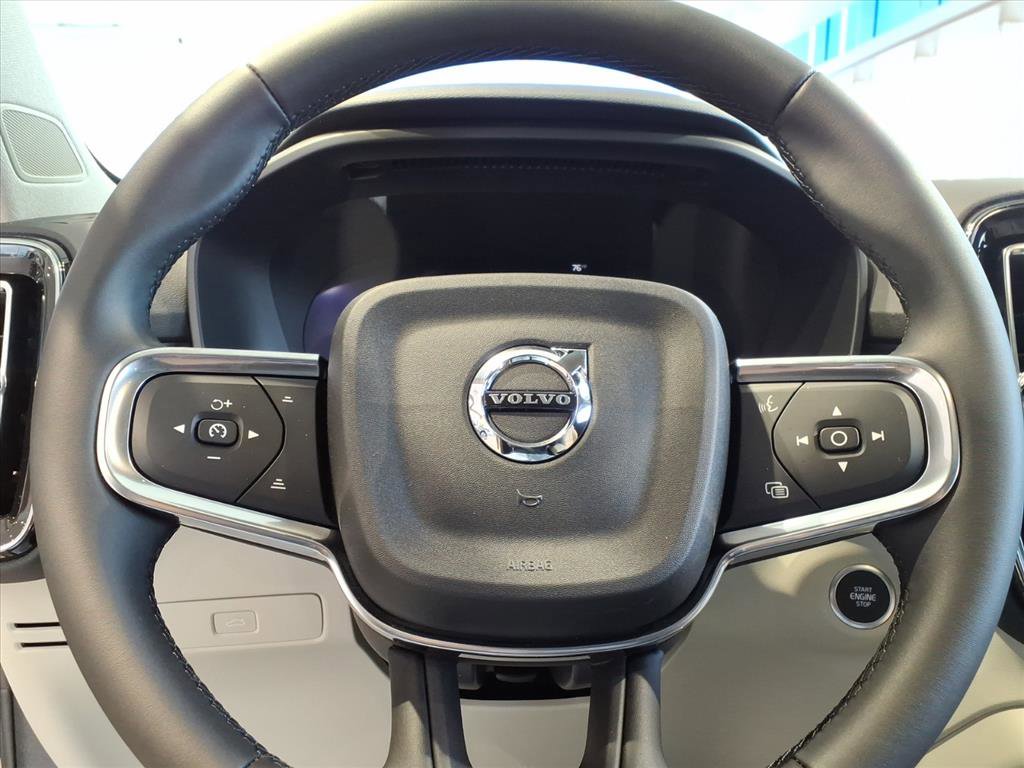 New 2026 Volvo XC40 B4 Plus w/ Protection Package Premier image 24