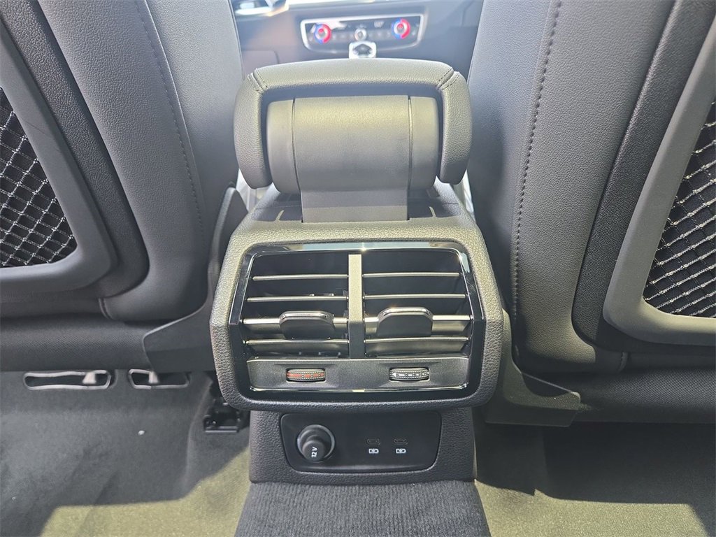 New 2025 Audi Q3 2.0T Premium image 23