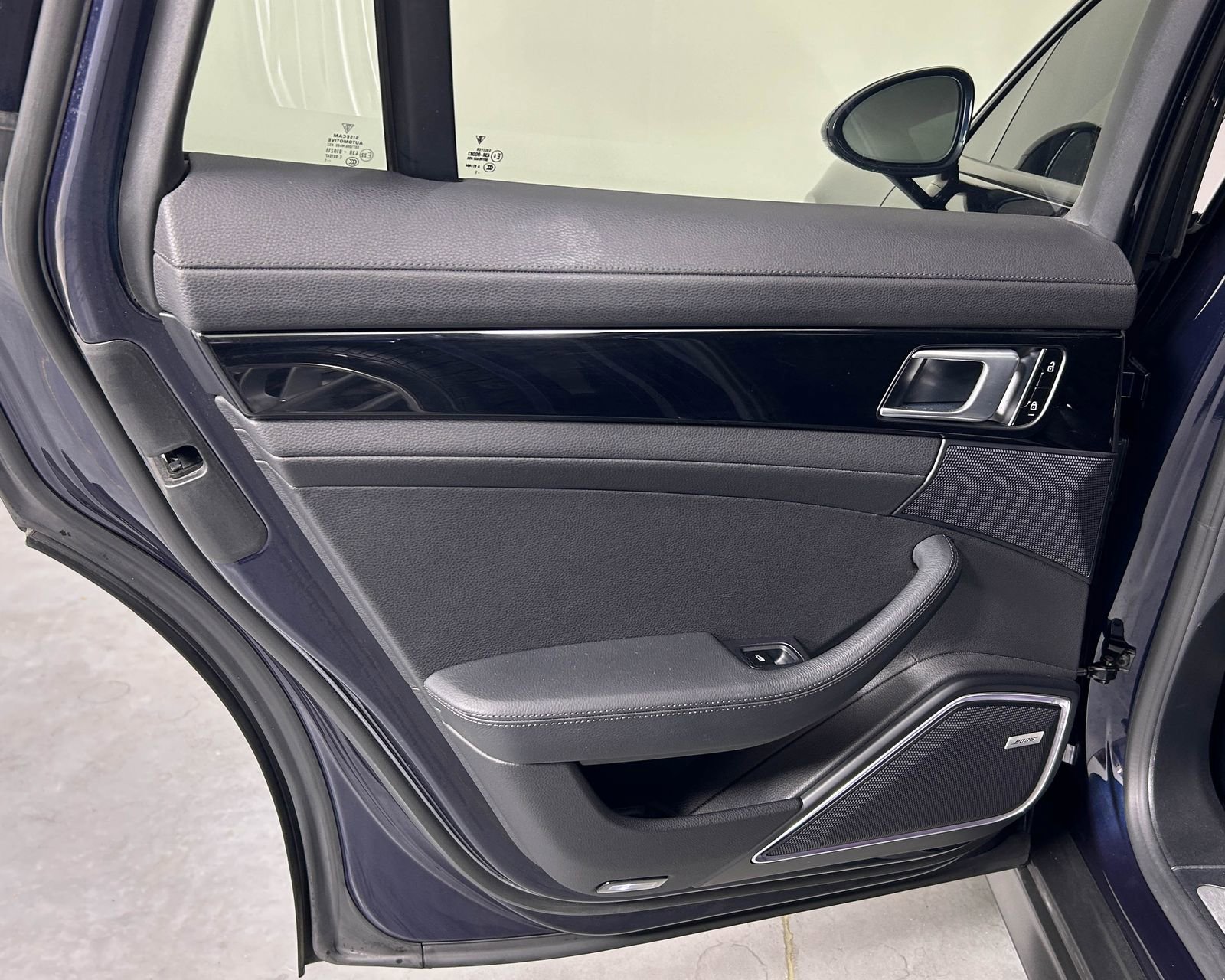 Certified 2021 Porsche Panamera 4 image 29