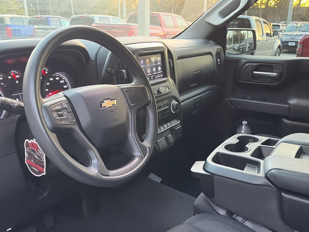 Used 2024 Chevrolet Silverado 1500 Custom w/ Turbomax Blackout Package RWD image 6