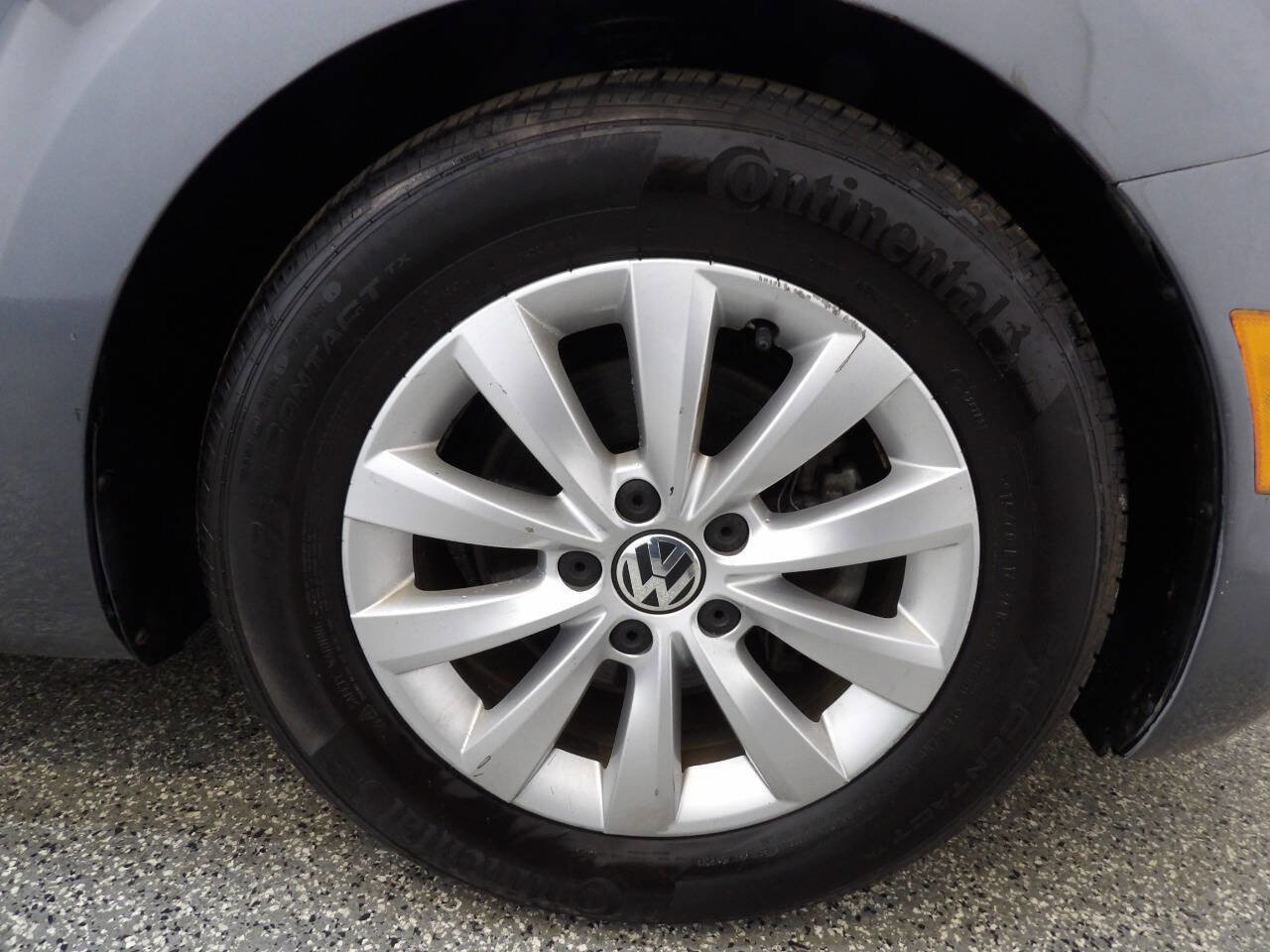 Used 2013 Volkswagen Beetle 2.5 FWD image 18