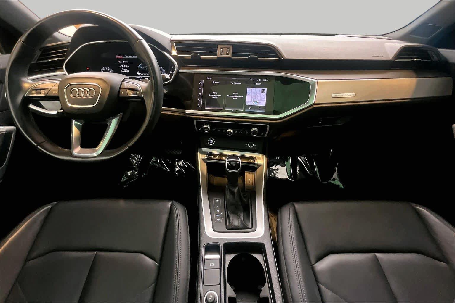 Used 2024 Audi Q3 2.0T Premium Plus AWD/4WD image 16