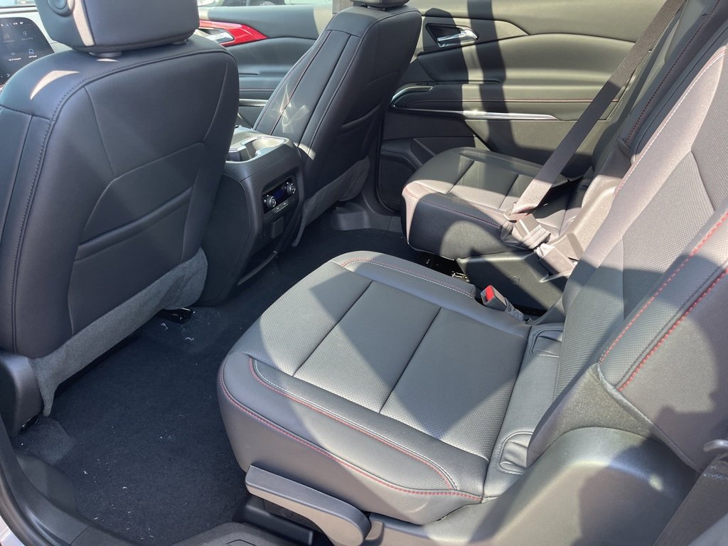 New 2026 Chevrolet Traverse Z71 w/ Driver Confidence Package image 25