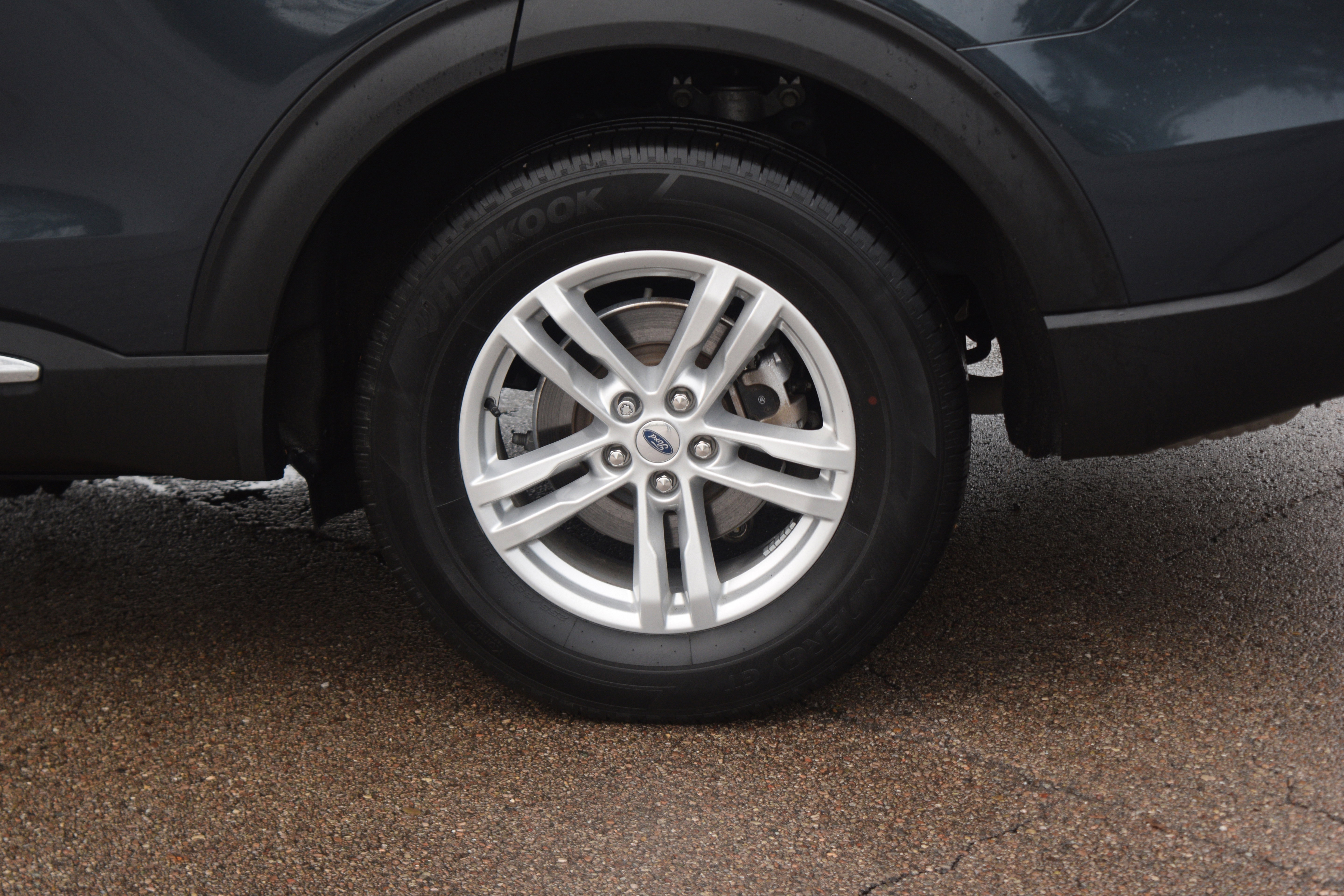 Used 2023 Ford Explorer XLT w/ Equipment Group 202A image 28