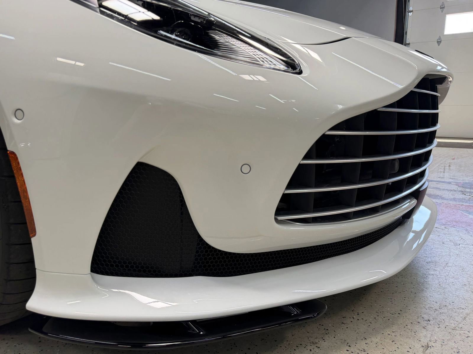 Used 2024 Aston Martin DB12 Convertible RWD image 13