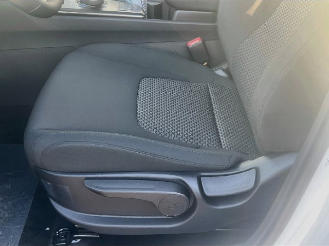 New 2027 Kia Sportage LX FWD image 18