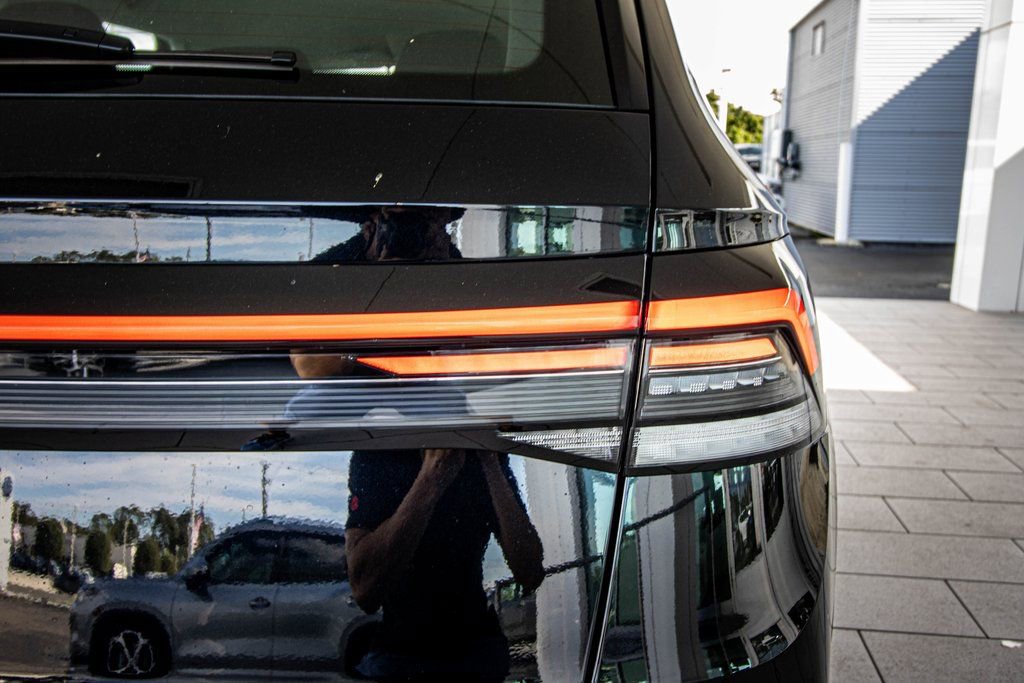 New 2026 Volkswagen Taos S image 17