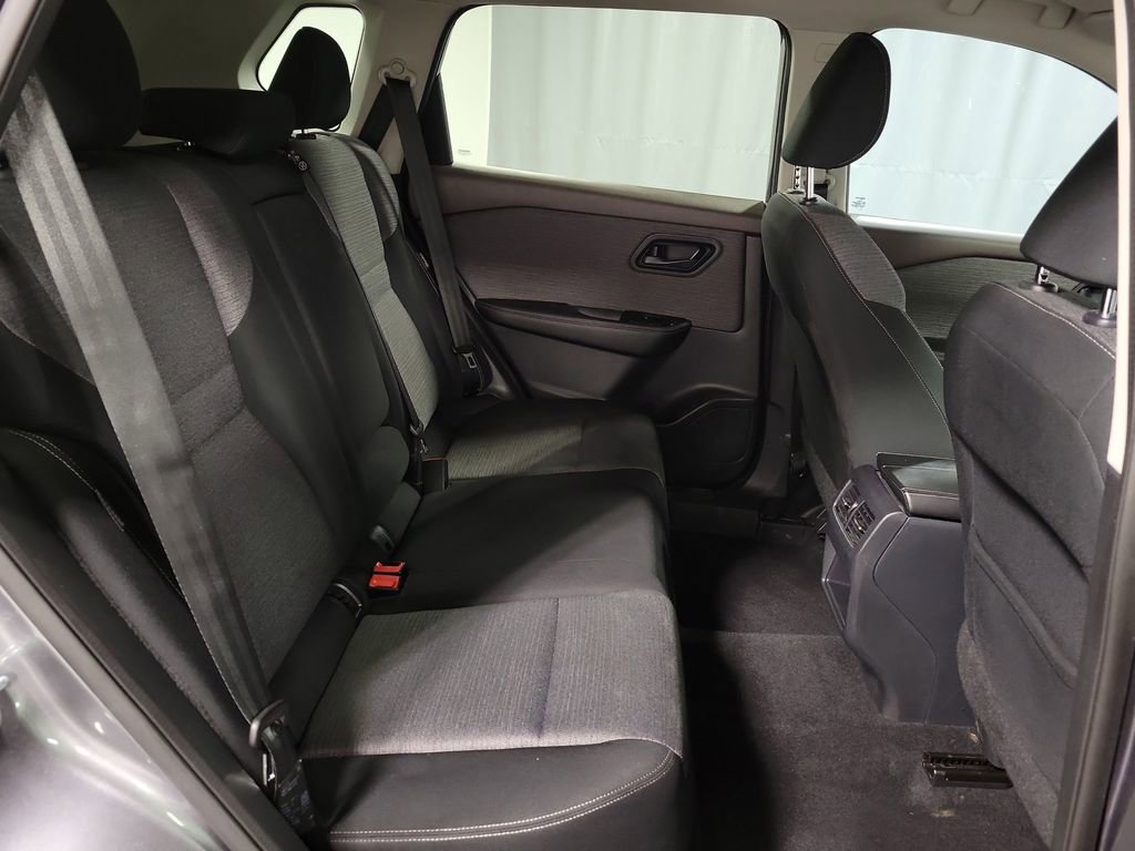 Used 2021 Nissan Rogue S image 23