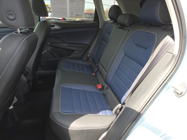 Used 2025 Volkswagen Taos SEL w/ Black Wheel Plus Package AWD/4WD image 13