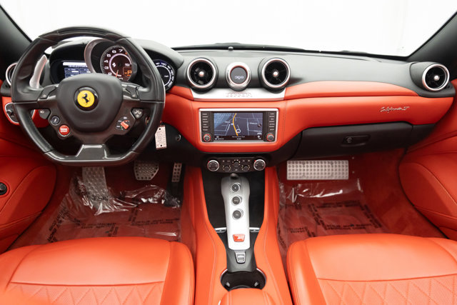 Used 2016 Ferrari California T RWD image 87