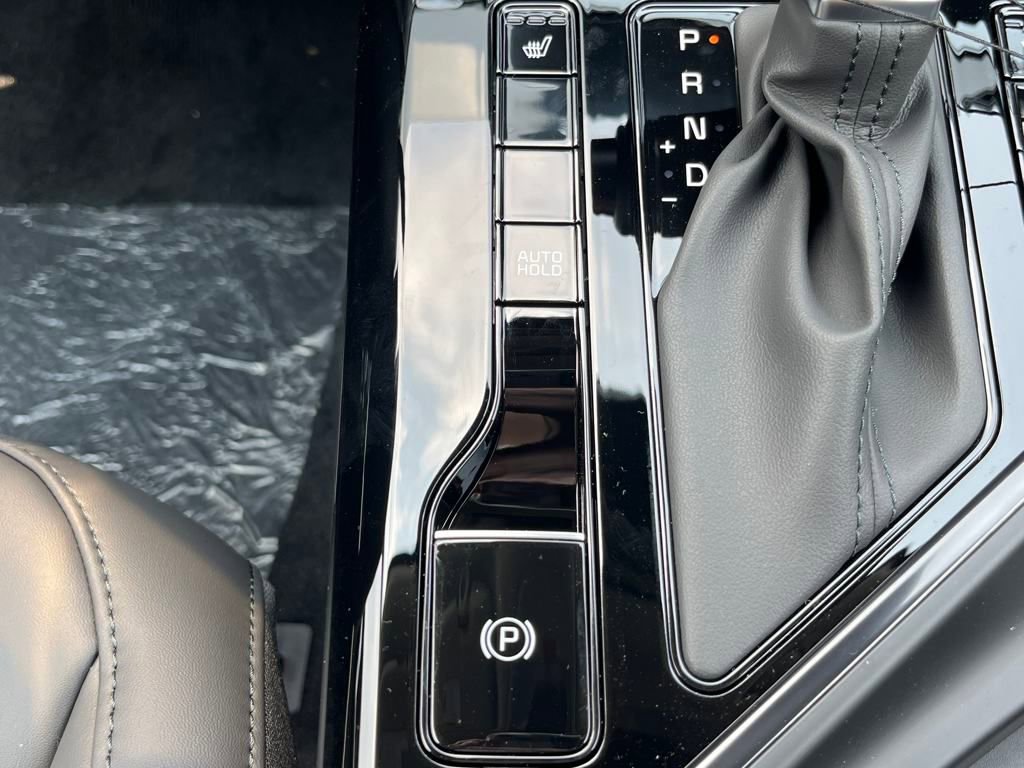 New 2025 Kia Niro EX image 29