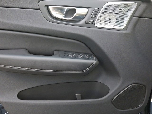 Used 2022 Volvo XC60 T8 Inscription w/ Advanced Package image 13