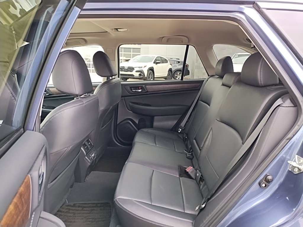 Used 2018 Subaru Outback 2.5i Limited image 43