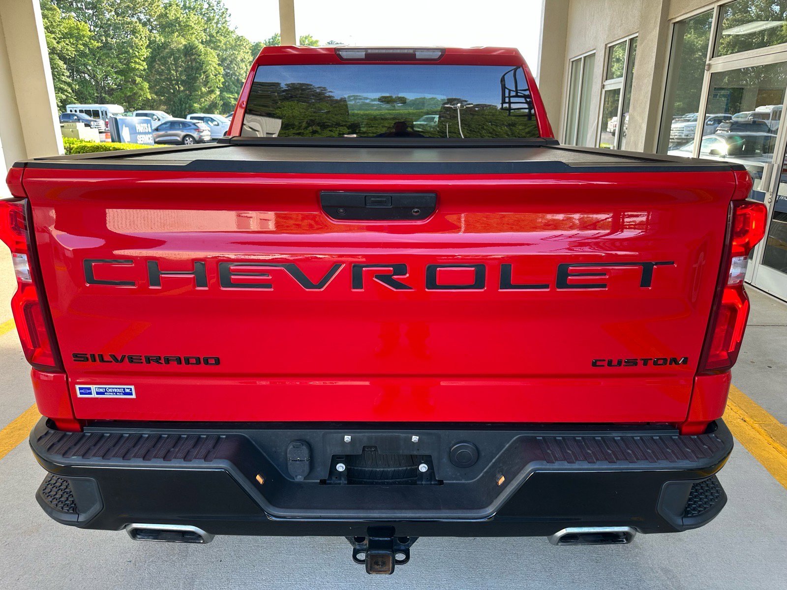 Used 2021 Chevrolet Silverado 1500 Custom Trail Boss w/ LPO, Dark Essentials Package AWD/4WD image 13