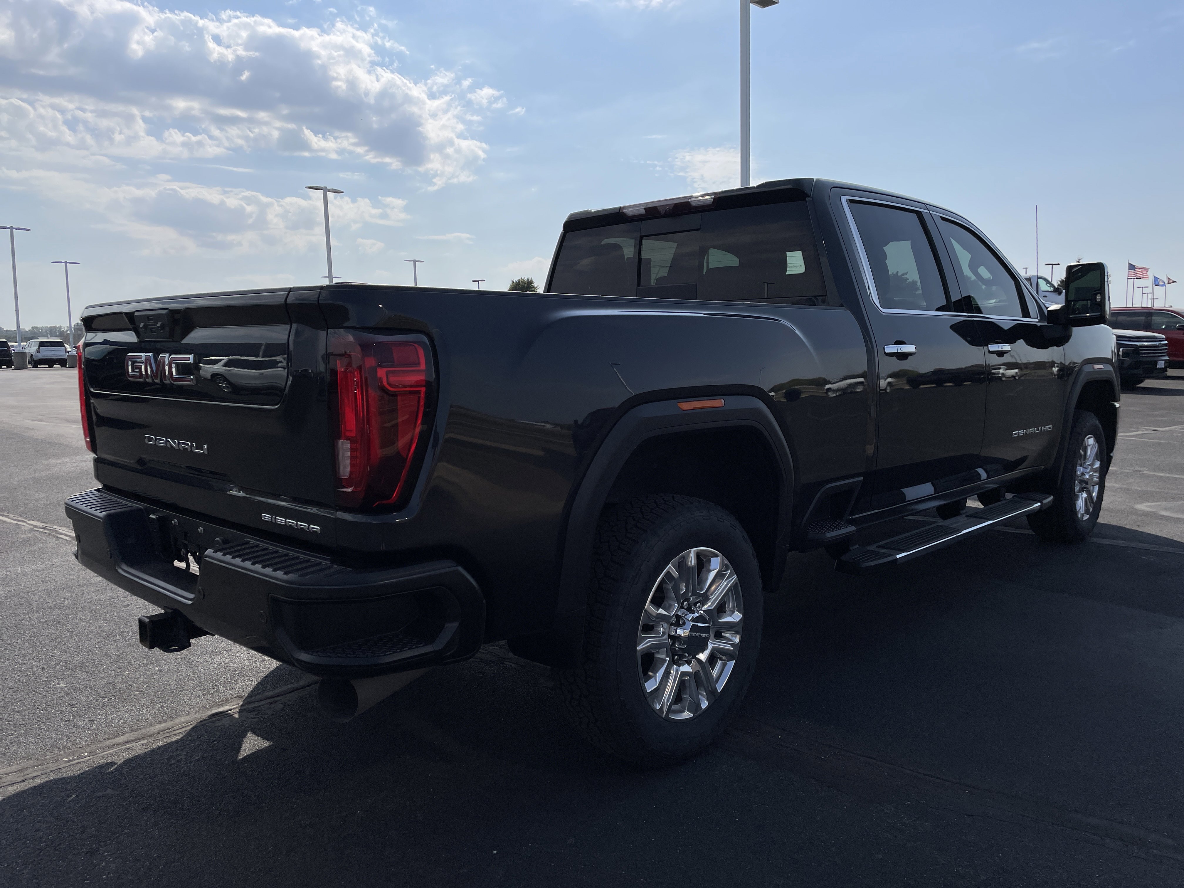 Used 2021 GMC Sierra 2500 Denali w/ Denali Ultimate Package image 5