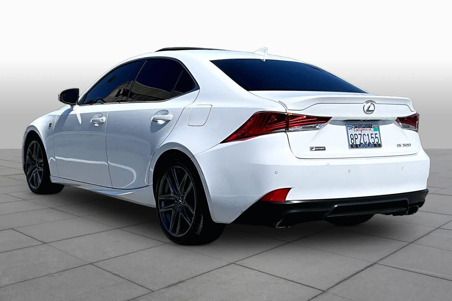Used 2020 Lexus IS 300 F Sport w/ F Sport Package RWD image 11