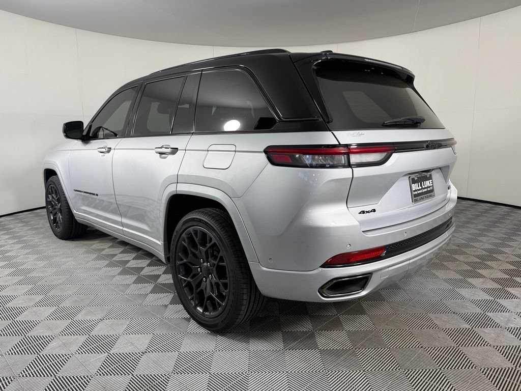 Used 2025 Jeep Grand Cherokee Summit w/ Obsidian Package AWD/4WD image 9