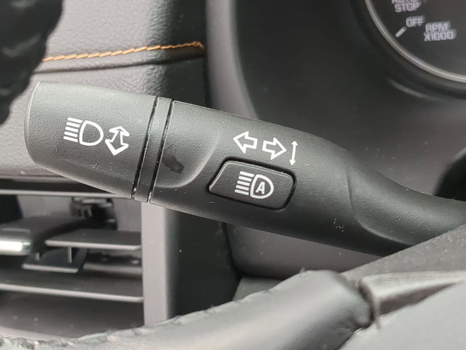 Used 2020 GMC Terrain SLE w/ Driver Convenience Package image 29