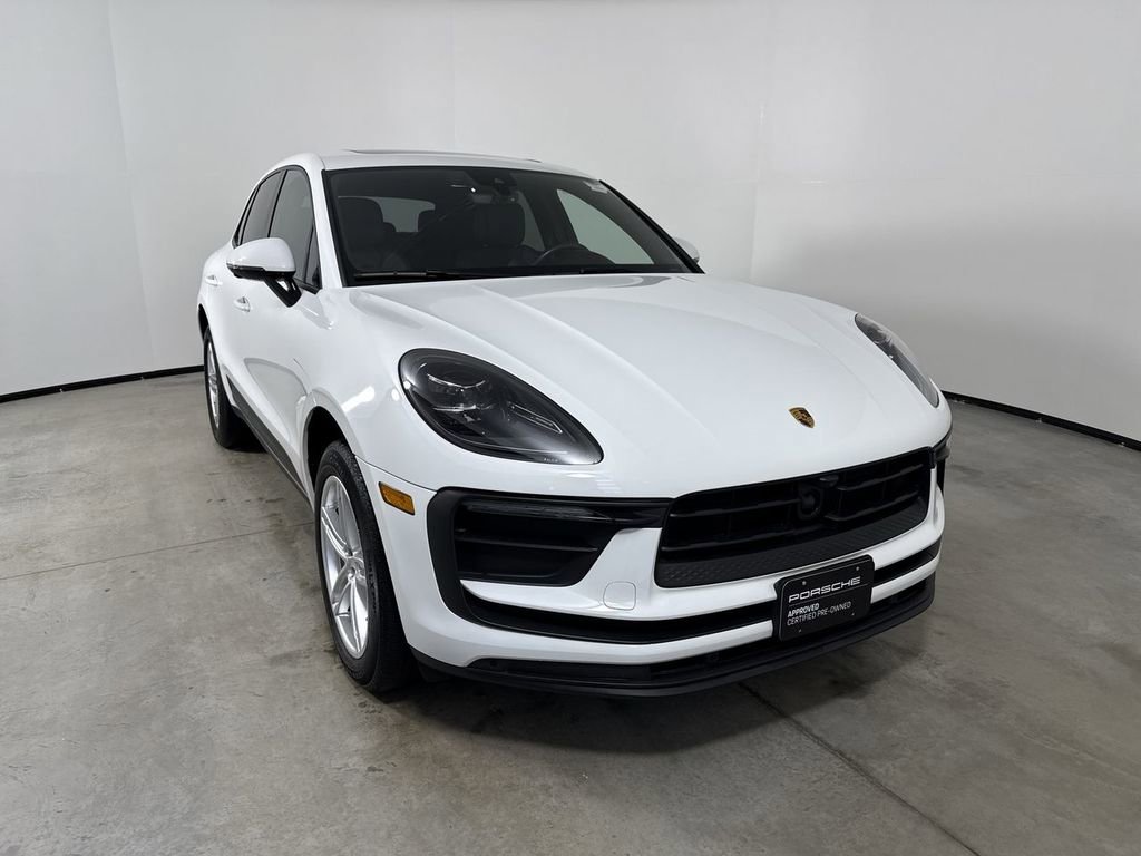 Certified 2023 Porsche Macan Turbo image 9