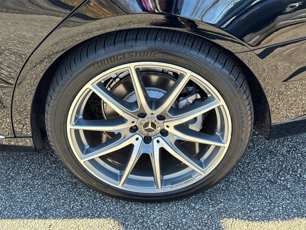 Used 2017 Mercedes-Benz S 550 Sedan image 19