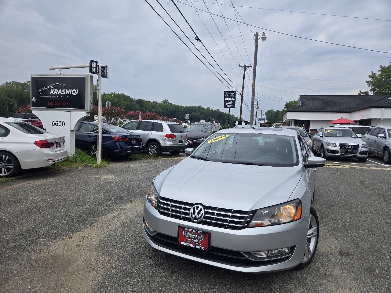 Used 2014 Volkswagen Passat TDI SEL Premium FWD image 2