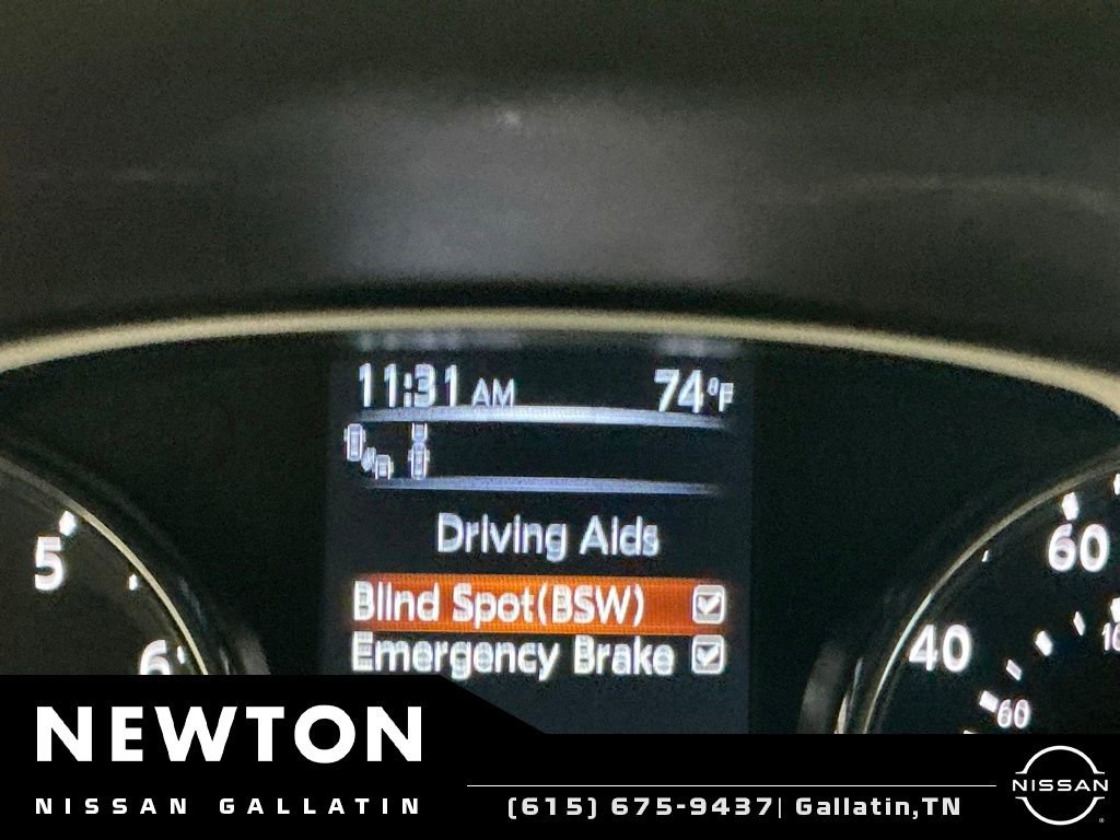 Used 2016 Nissan Rogue SL w/ SL Premium Package FWD image 30