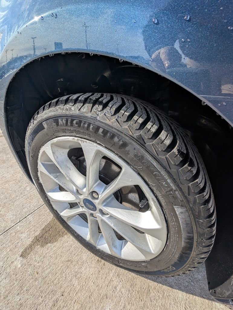 Used 2019 Ford Fusion SE image 35