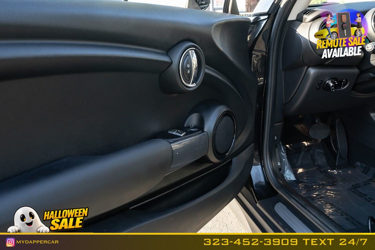 Used 2020 MINI Cooper 2-Door Hardtop FWD image 11