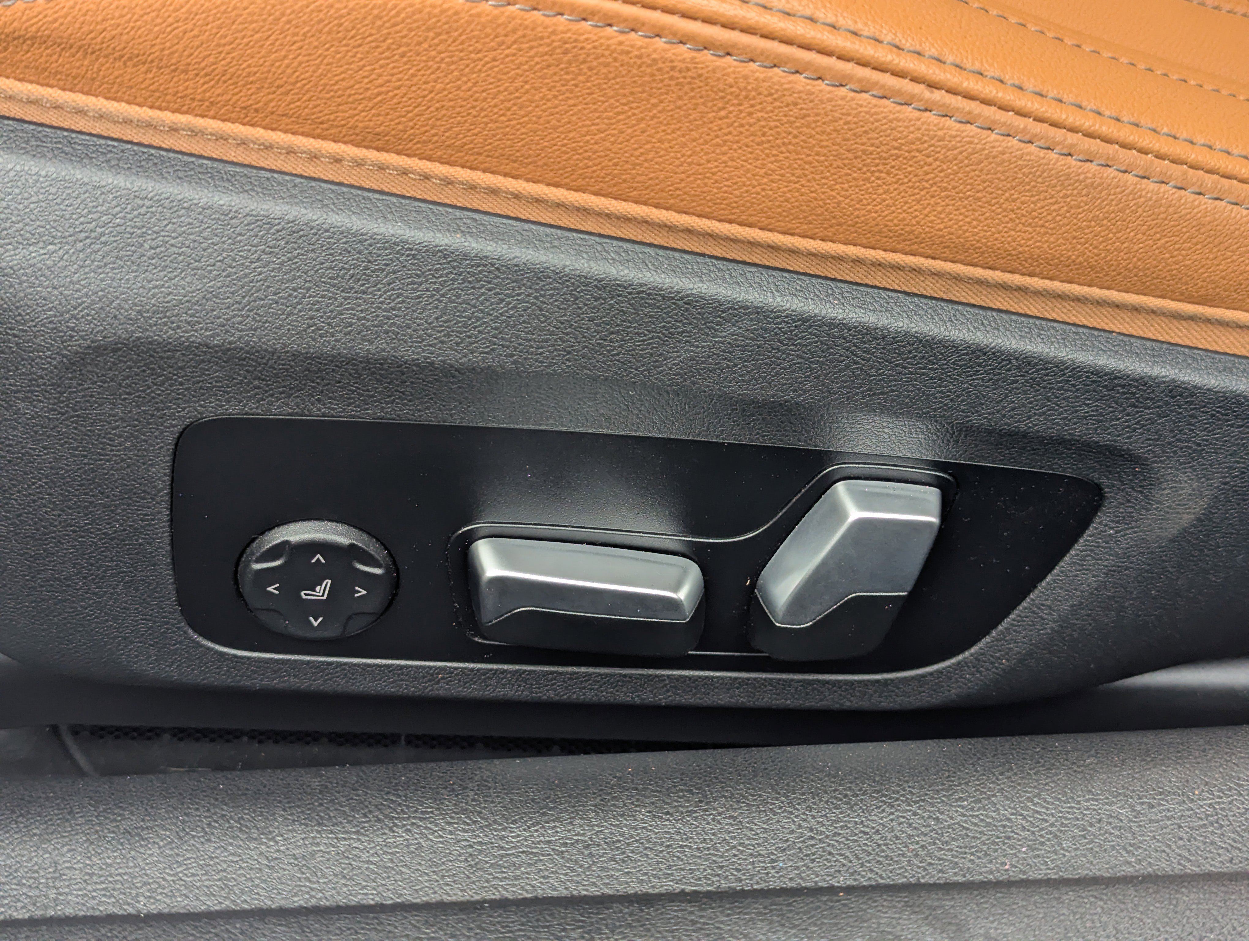 Used 2022 BMW 430i Coupe w/ Convenience Package image 22