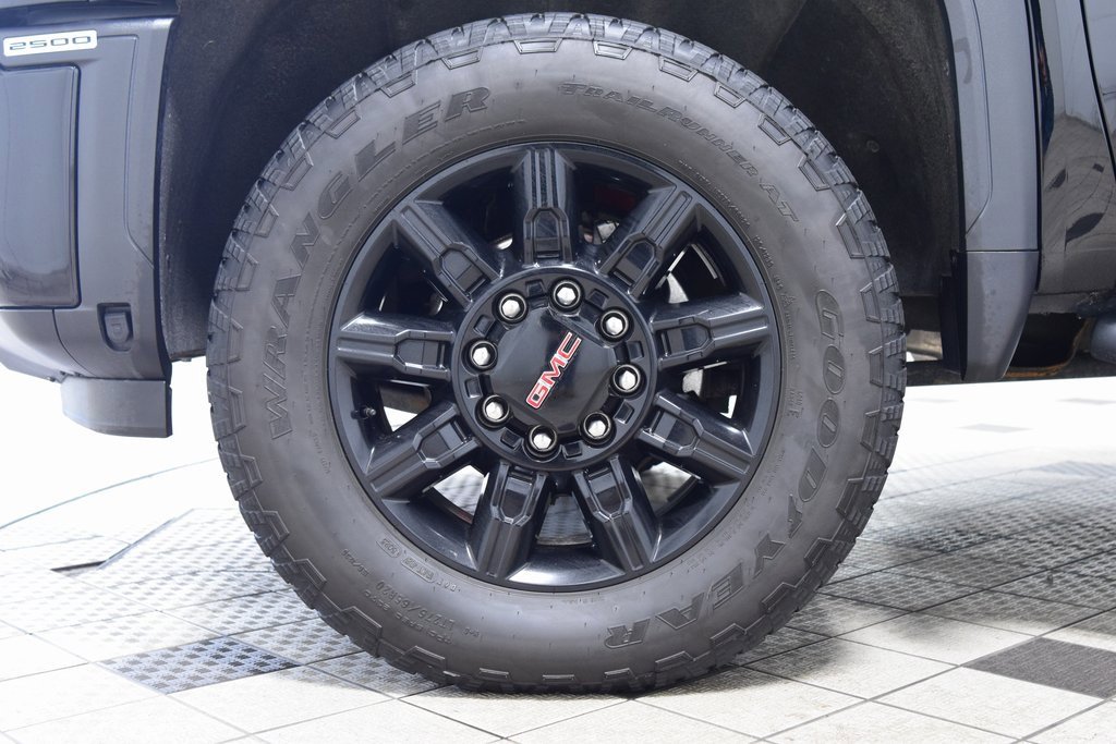 Used 2024 GMC Sierra 2500 AT4 w/ Technology Package image 26