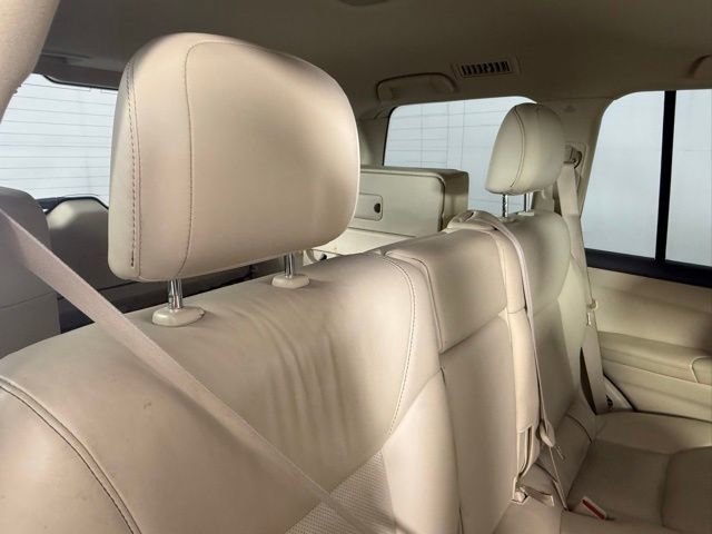 Used 2014 Lexus LX 570 4WD image 25