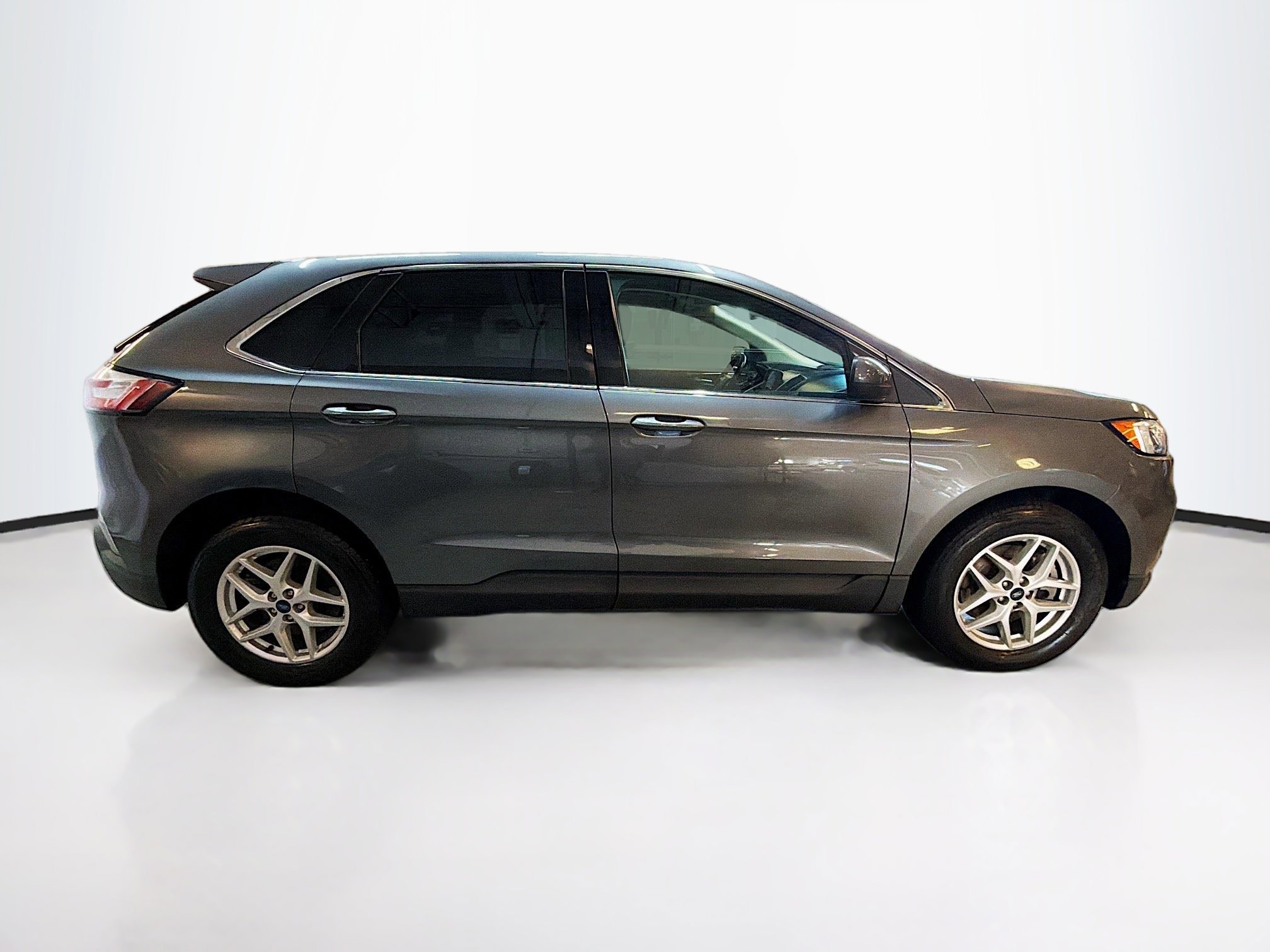 Used 2022 Ford Edge SEL image 10