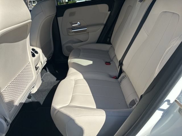 Used 2025 Mercedes-Benz GLA 250 4MATIC image 22