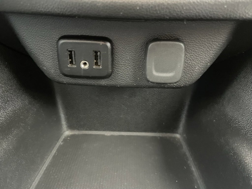 Used 2018 Chevrolet Traverse LT image 40