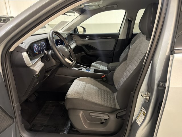 Certified 2025 Volkswagen Tiguan S AWD/4WD image 15