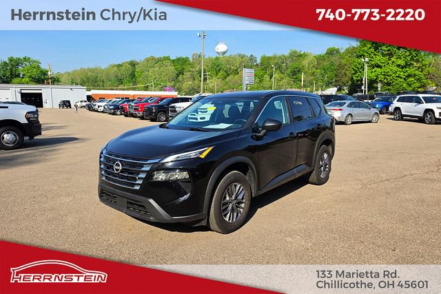 Used 2024 Nissan Rogue S AWD/4WD image 3