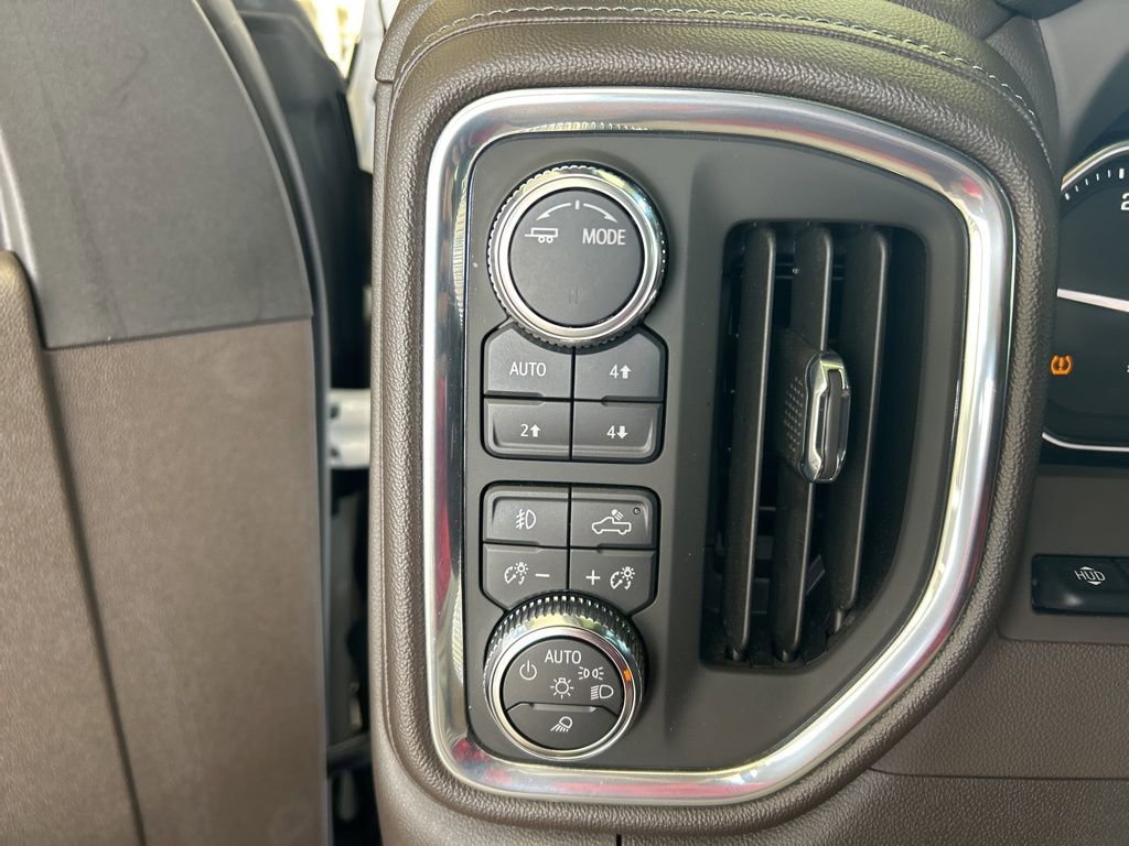 Used 2023 GMC Sierra 2500 Denali w/ Denali Ultimate Package AWD/4WD image 28