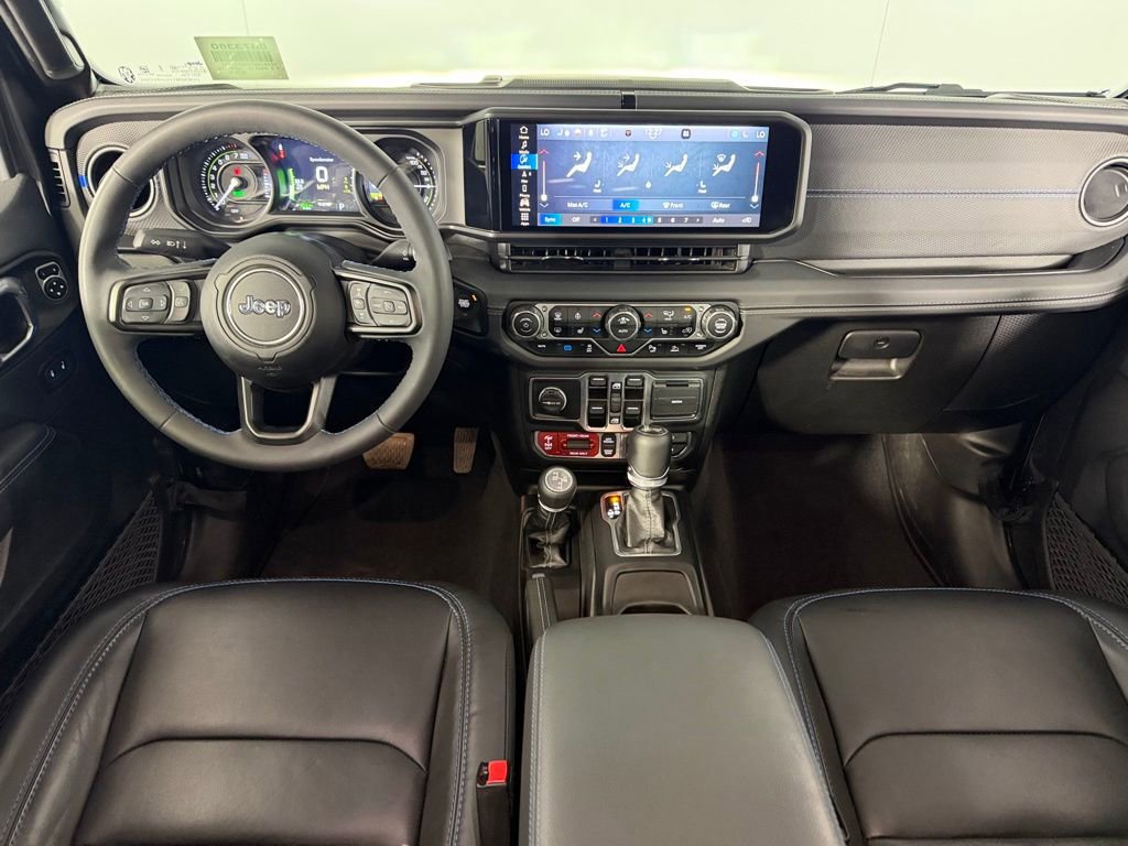 Used 2025 Jeep Wrangler Unlimited Rubicon 4xe w/ Safety Group AWD/4WD image 13