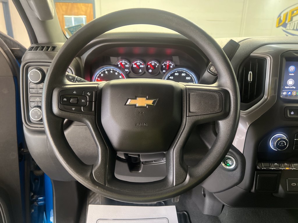 Used 2023 Chevrolet Silverado 1500 Custom AWD/4WD image 23