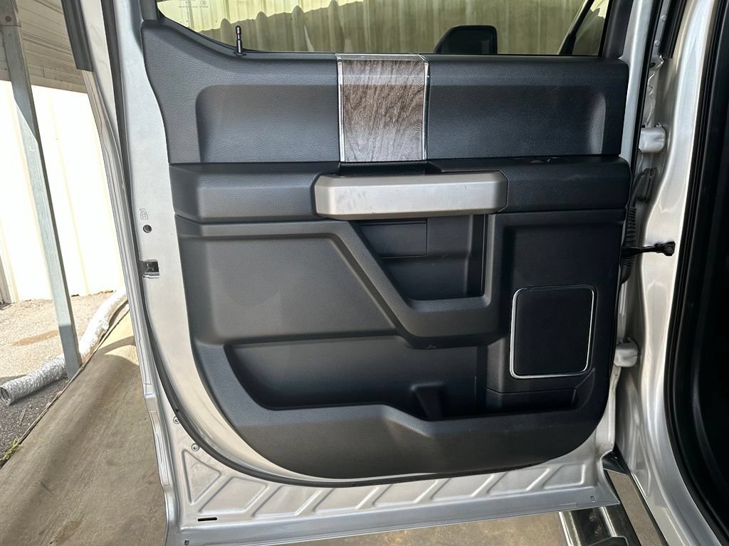 Used 2019 Ford F350 Lariat w/ Lariat Ultimate Package AWD/4WD image 29