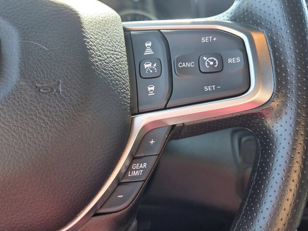 Used 2022 RAM 2500 Tradesman w/ Chrome Appearance Group AWD/4WD image 26