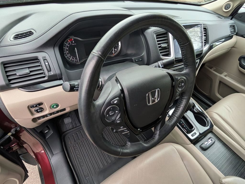 Used 2017 Honda Ridgeline RTL-E image 11