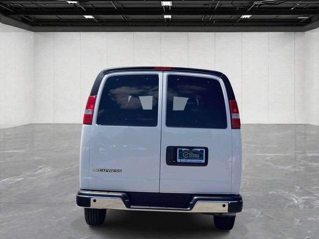 Used 2025 Chevrolet Express 3500 LT w/ LT Preferred Equipment Group RWD image 6