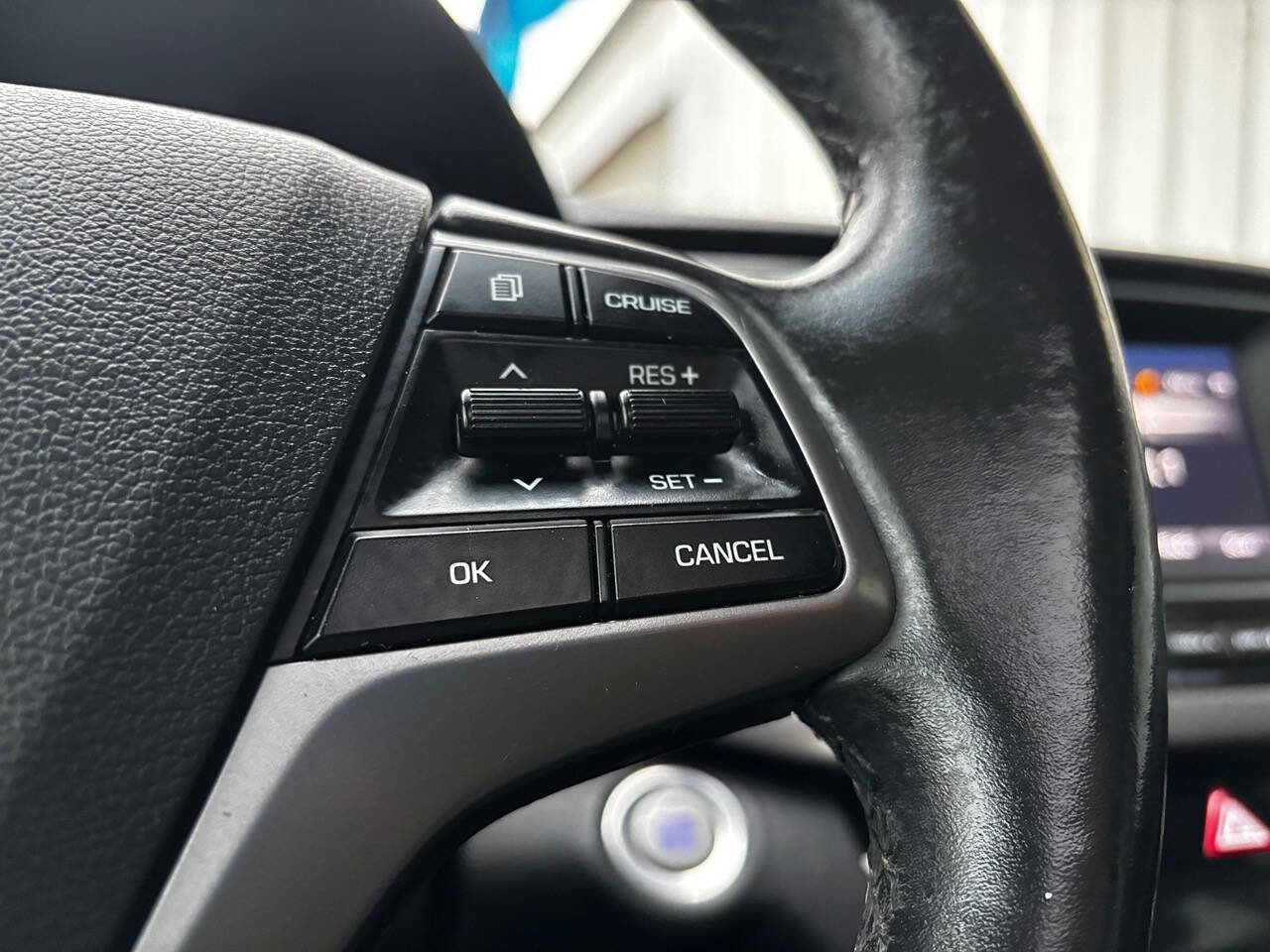 Used 2017 Hyundai Elantra Value Edition image 25