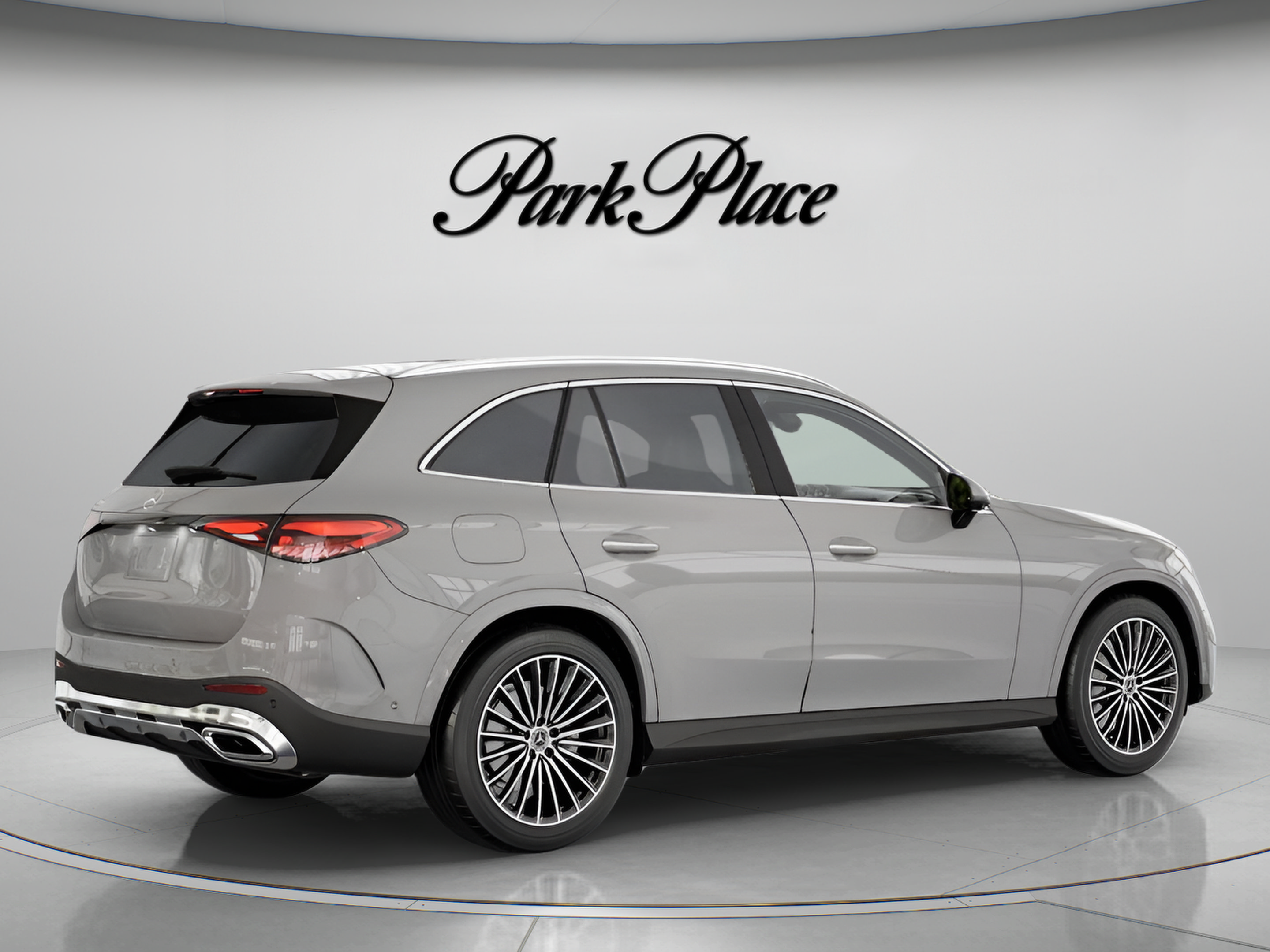 Used 2026 Mercedes-Benz GLC 300 image 23