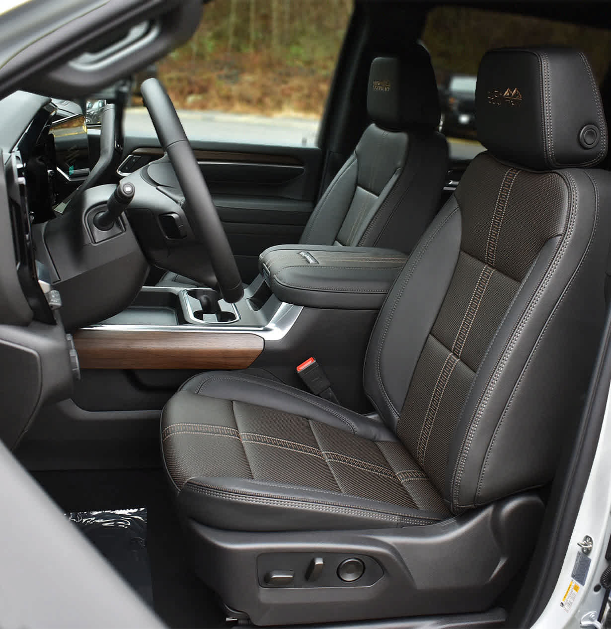 New 2026 Chevrolet Silverado 2500 High Country w/ High Country Premium Package AWD/4WD image 10